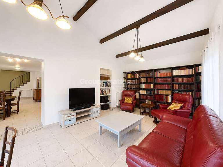 Maison Beaucaire - 6 chambres - 277m²