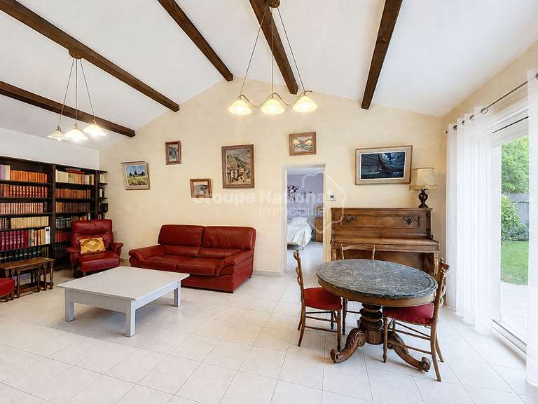 Maison Beaucaire - 6 chambres - 277m²