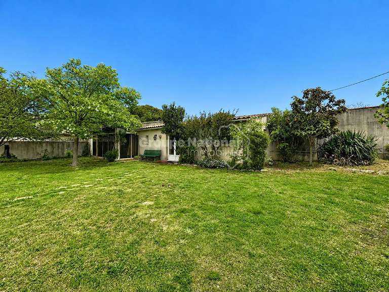 Maison Beaucaire - 6 chambres - 277m²