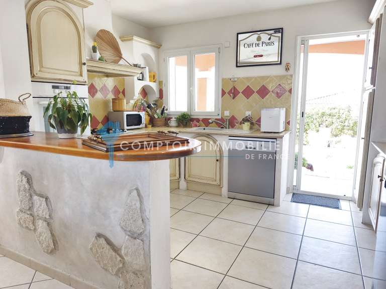 Villa Beaucaire - 5 chambres - 148m²