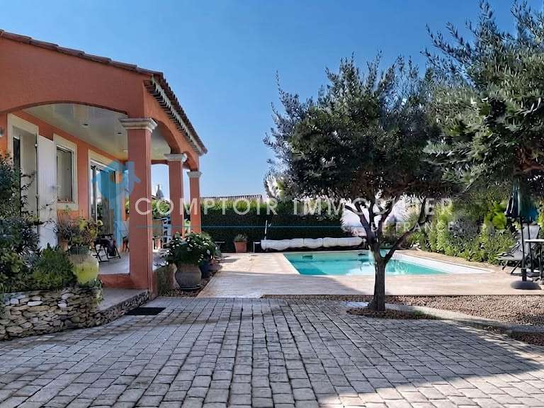 Villa Beaucaire - 5 chambres - 148m²