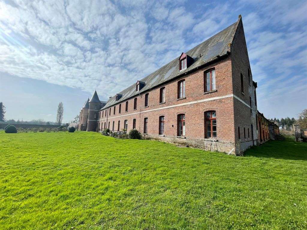Castle Beaucamps-le-Jeune