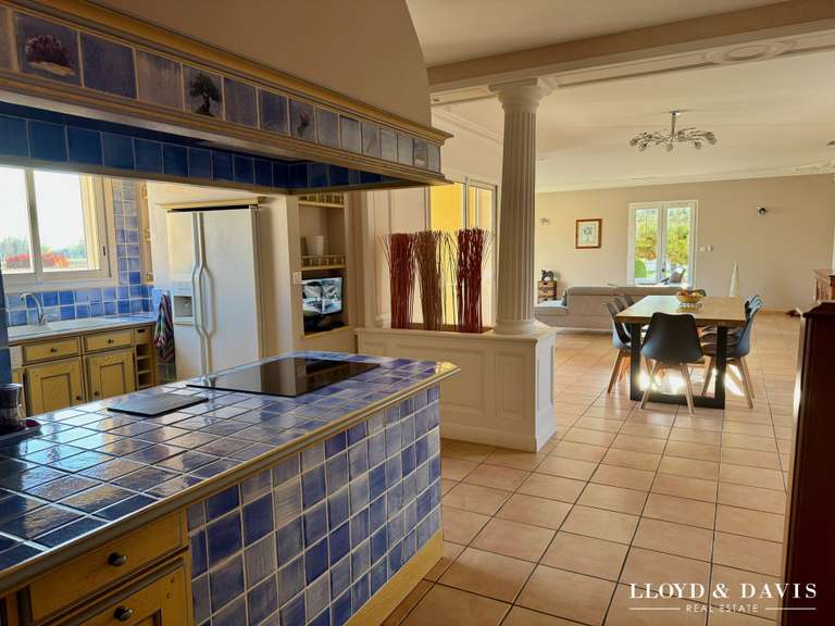 Maison Beauchastel - 4 chambres - 186m²