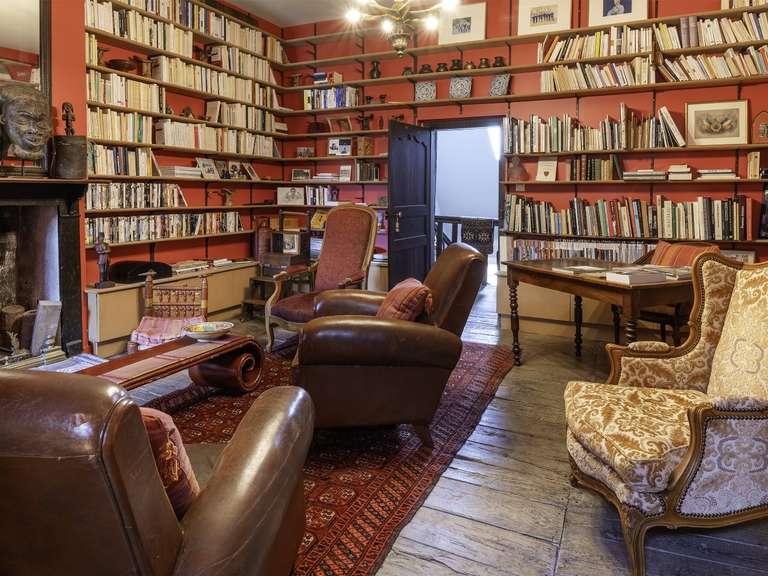 Maison Beaulieu-sur-Dordogne - 6 chambres - 399m²