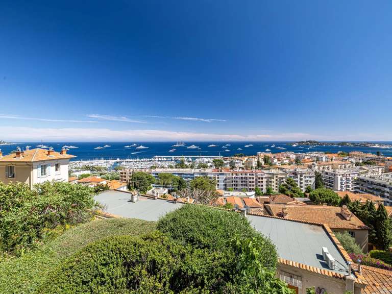 Apartment Beaulieu-sur-Mer - 3 bedrooms - 195m²