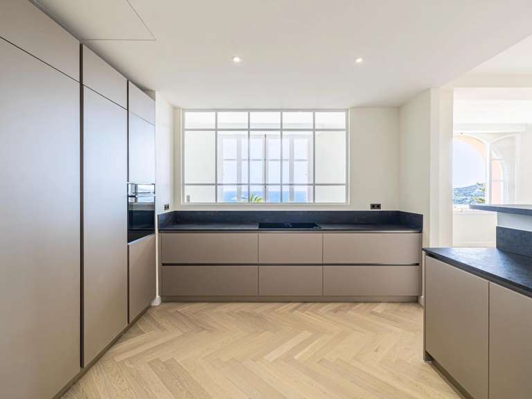 Apartment Beaulieu-sur-Mer - 3 bedrooms - 195m²