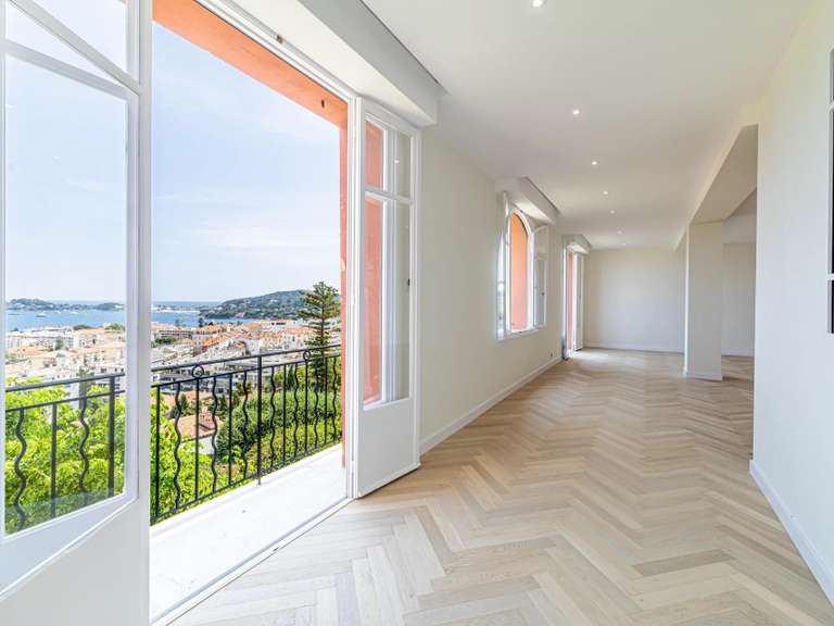 Apartment Beaulieu-sur-Mer - 3 bedrooms - 195m²