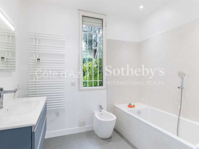 Apartment with Sea view Beaulieu-sur-Mer - 2 bedrooms - 93m²