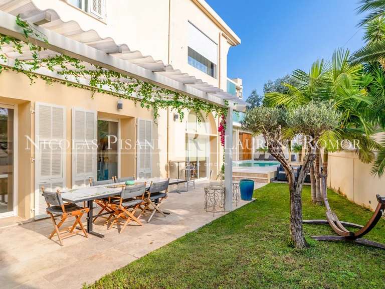 House Beaulieu-sur-Mer - 6 bedrooms - 181m²