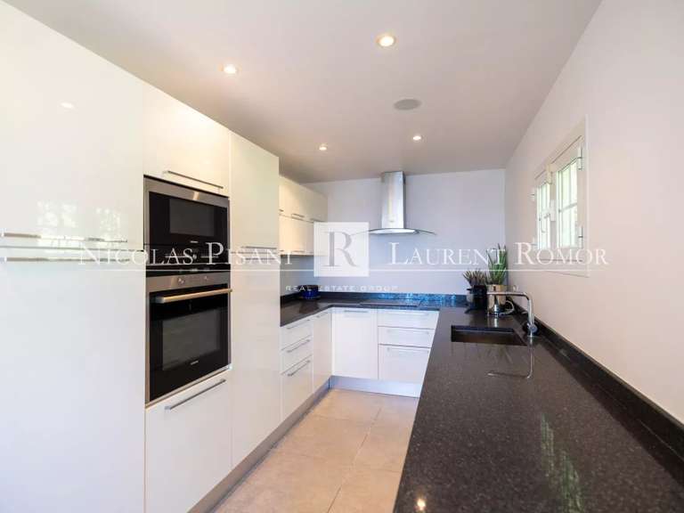 Villa with Sea view Beaulieu-sur-Mer - 3 bedrooms - 180m²