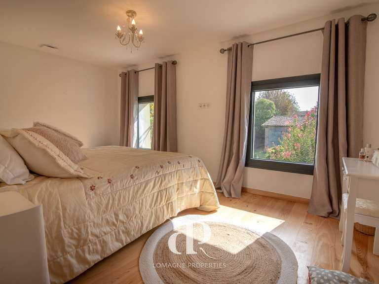 Maison Beaumont-de-Lomagne - 9 chambres - 500m²