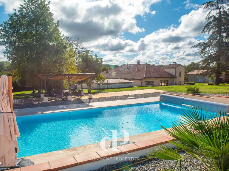 Maison Beaumont-de-Lomagne - 9 chambres - 500m²