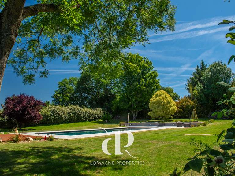 Maison Beaumont-de-Lomagne - 5 chambres - 284m²