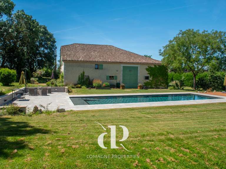 Maison Beaumont-de-Lomagne - 5 chambres - 284m²