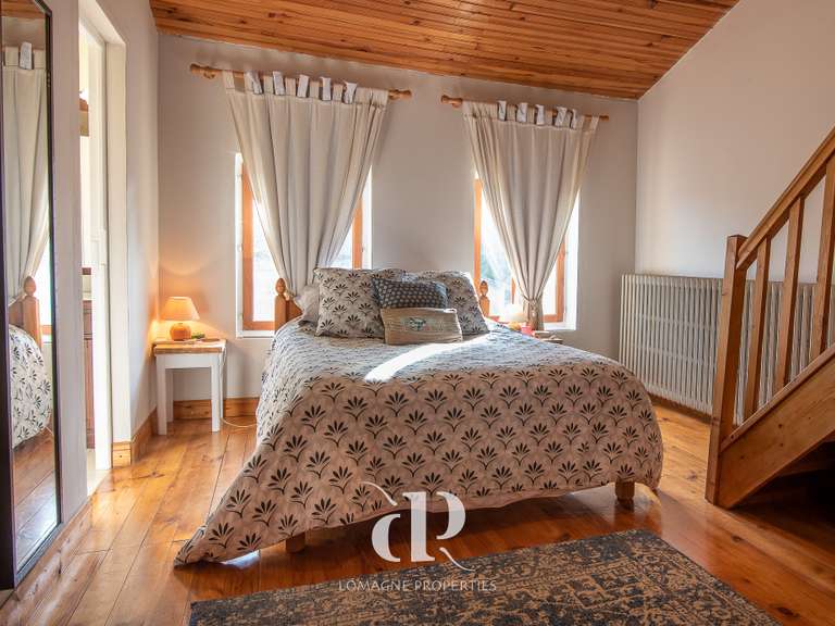 Maison Beaumont-de-Lomagne - 10 chambres - 500m²