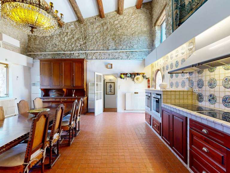 Propriété Beaumont-de-Pertuis - 7 chambres - 370m²