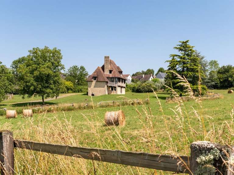Maison Beaumont-en-Auge - 4 chambres - 290m²