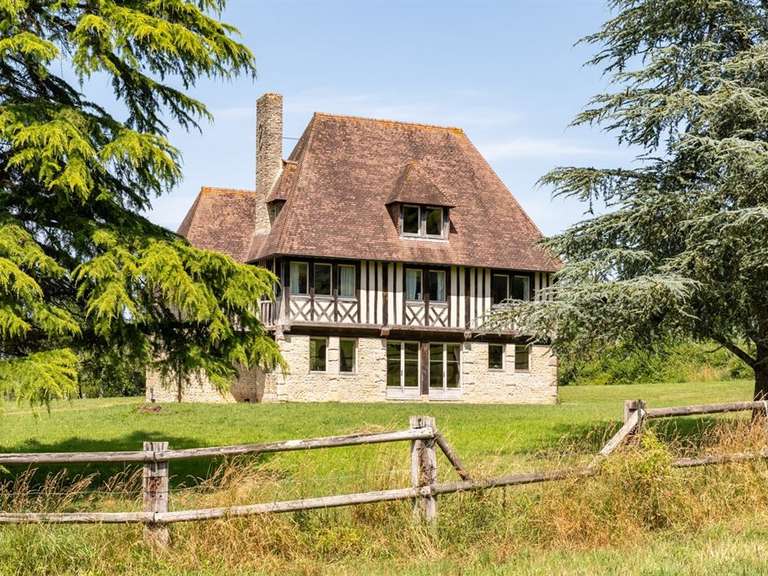 Maison Beaumont-en-Auge - 4 chambres - 290m²