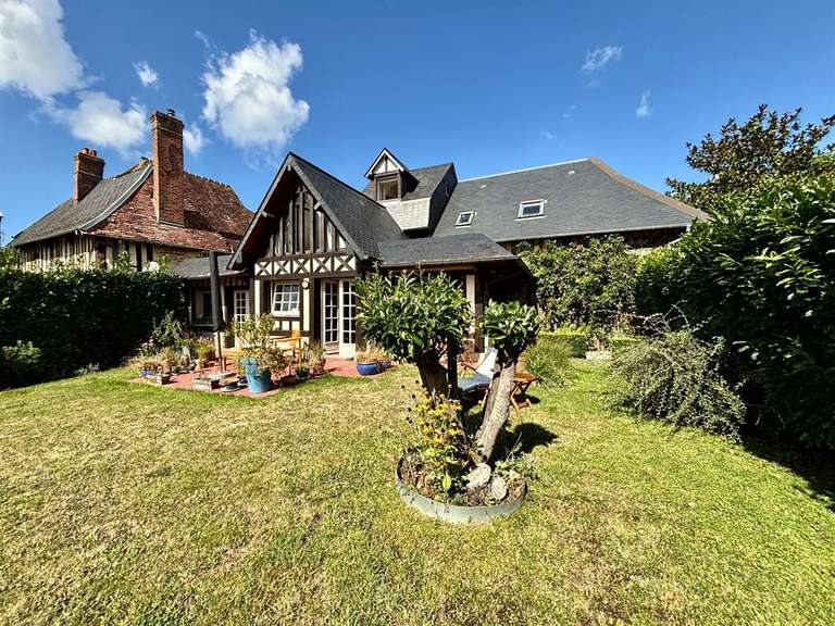 Maison Beaumont-en-Auge - 3 chambres - 110m²