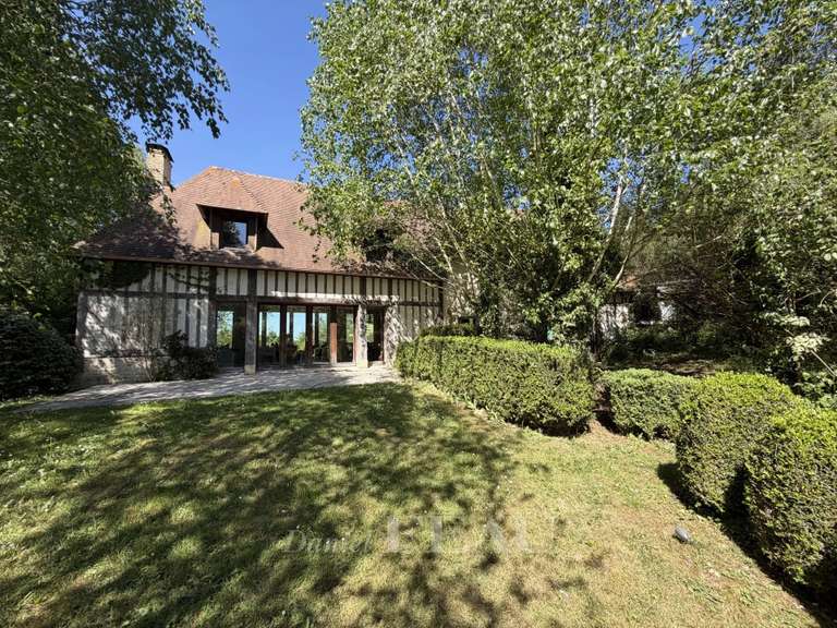 Maison Beaumont-en-Auge - 6 chambres - 400m²