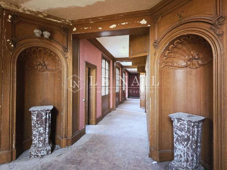 Château Beaumont-le-Roger - 16 chambres - 712m²