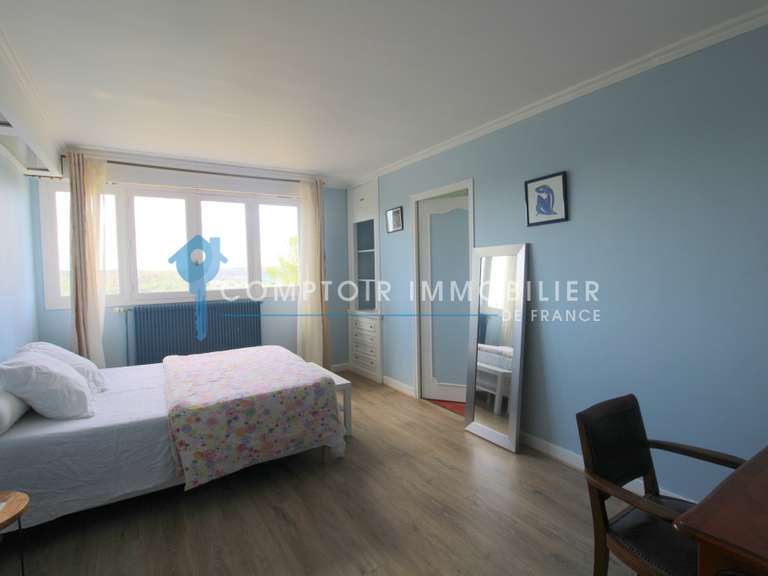 Maison Beaumont-le-Roger - 7 chambres - 317m²