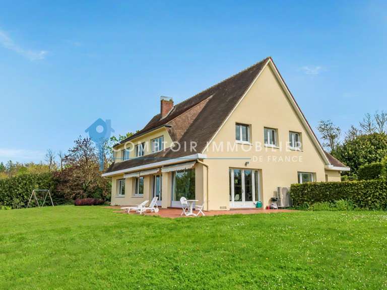 Maison Beaumont-le-Roger - 7 chambres - 317m²