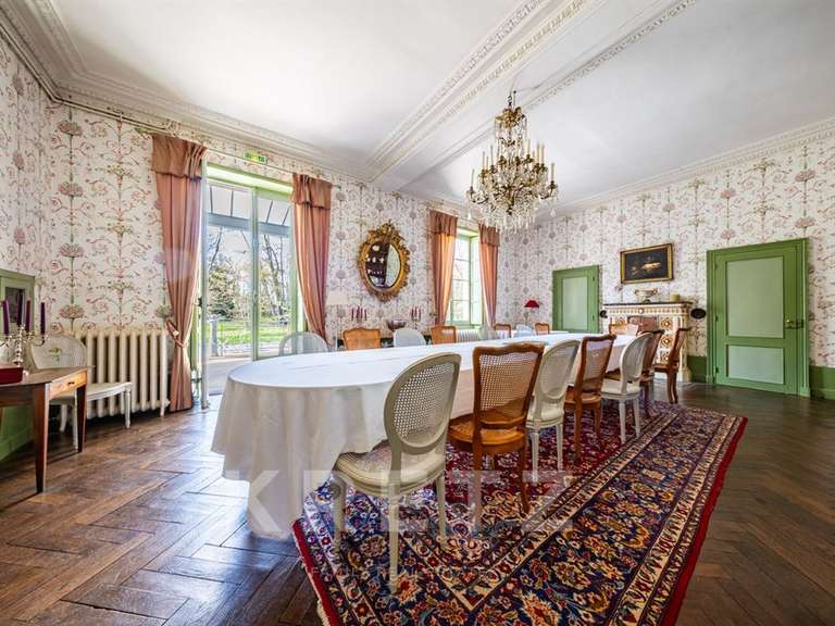 Château Beaune - 15 chambres - 1338m²