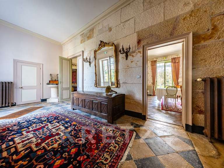 Château Beaune - 15 chambres - 1338m²