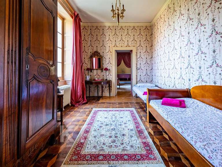 Château Beaune - 15 chambres - 1338m²