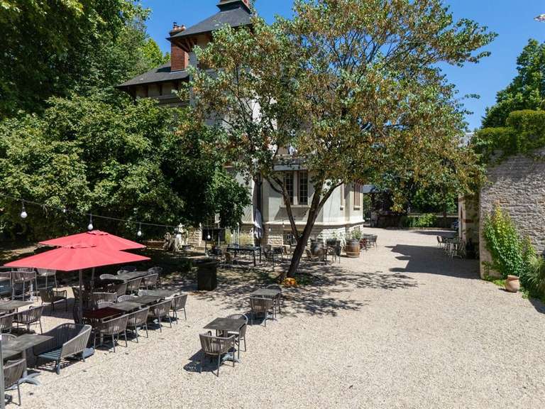House Beaune - 10 bedrooms - 965m²