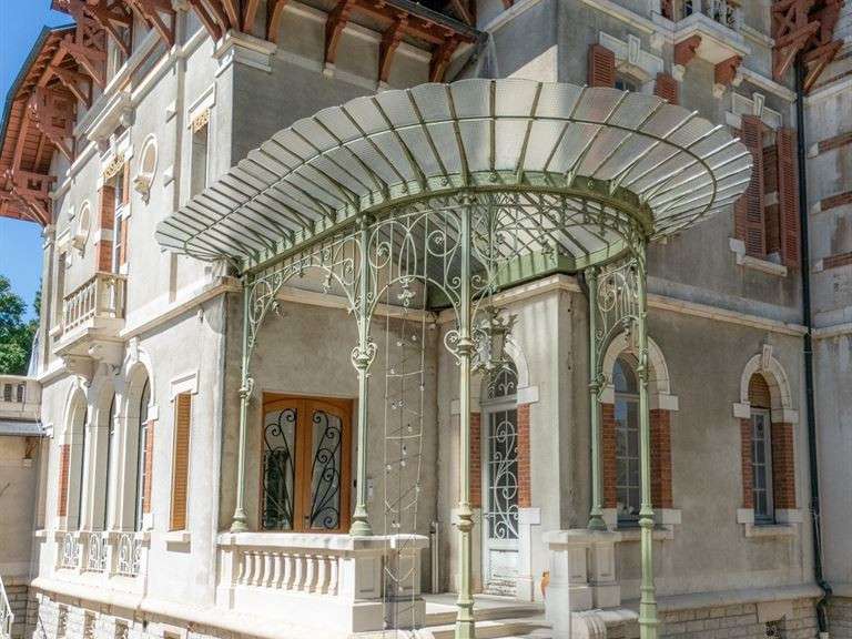 House Beaune - 10 bedrooms - 965m²