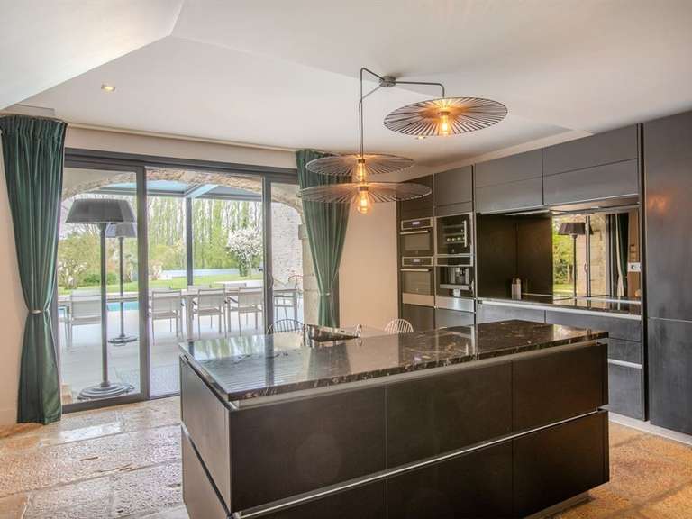 House Beaune - 9 bedrooms - 460m²
