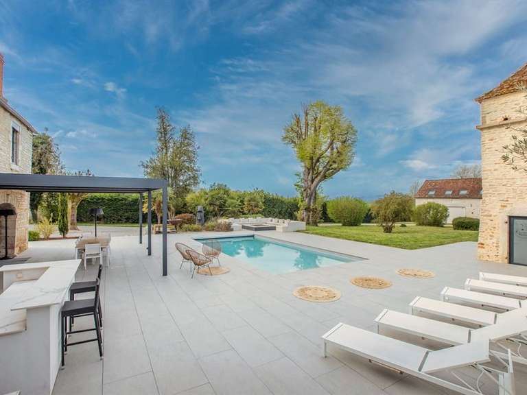 House Beaune - 9 bedrooms - 460m²