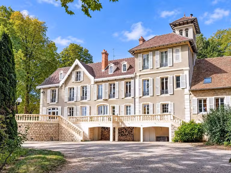 Maison Beaune - 11 chambres - 500m²