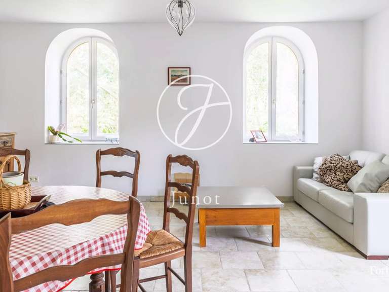 Propriété Beaune-la-Rolande - 6 chambres - 400m²