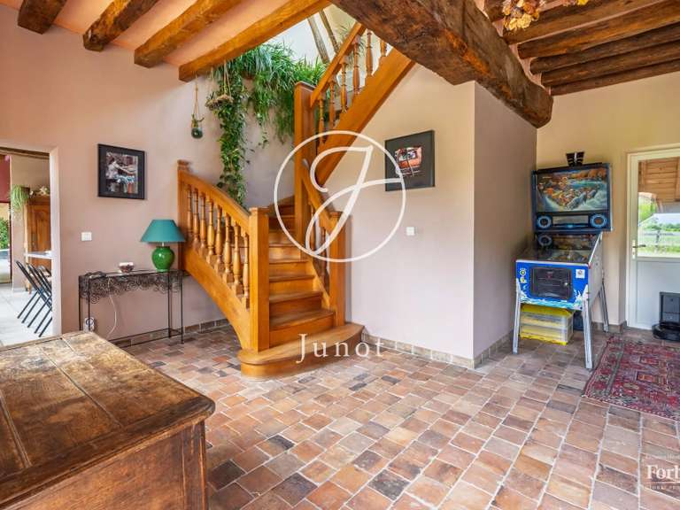 Propriété Beaune-la-Rolande - 6 chambres - 400m²