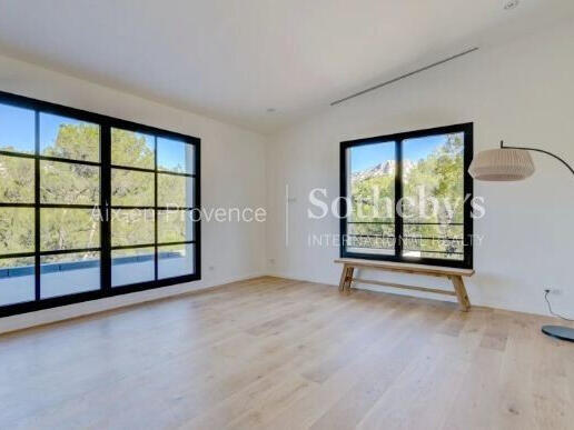 House Beaurecueil - 5 bedrooms - 300m²