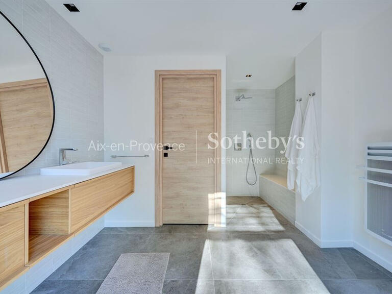 Maison Beaurecueil - 5 chambres - 300m²