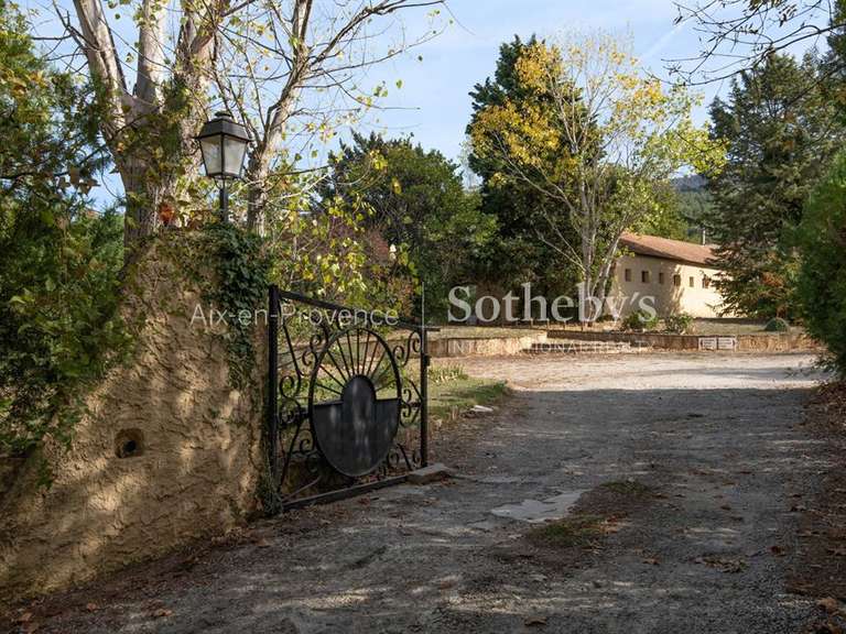 Maison Beaurecueil - 16 chambres - 1300m²