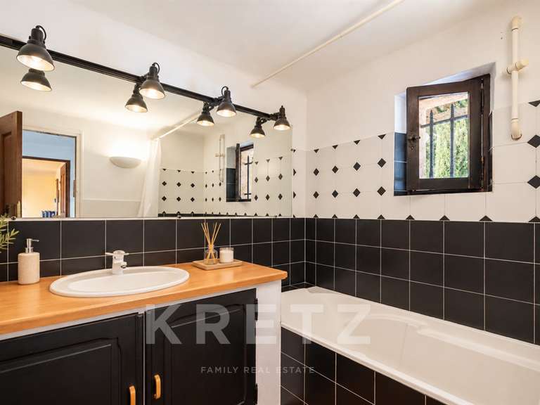 Maison Beaurecueil - 5 chambres - 203m²