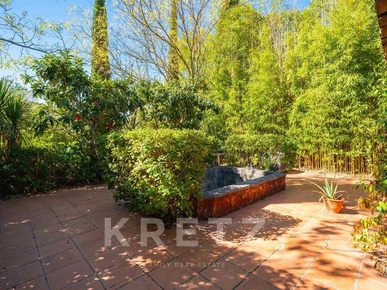 Maison Beaurecueil - 5 chambres - 203m²