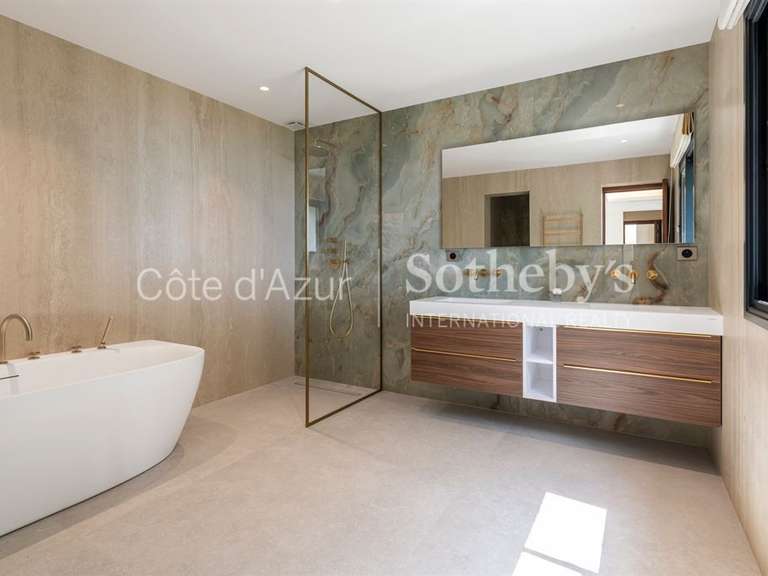 Maison Beausoleil - 5 chambres - 256m²