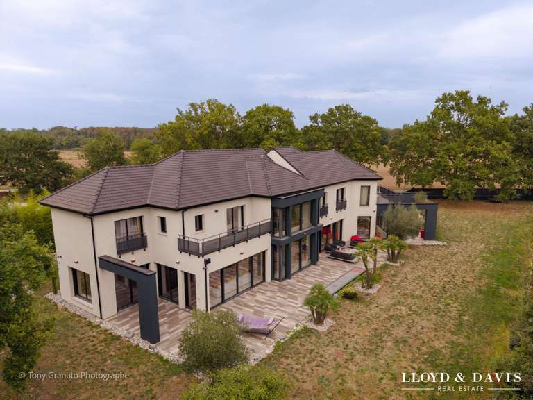 Maison Beauvais - 5 chambres - 400m²