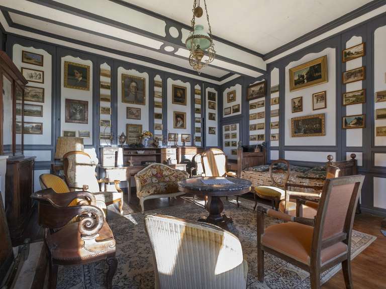 House Beauvoir-sur-Niort - 10 bedrooms - 625m²