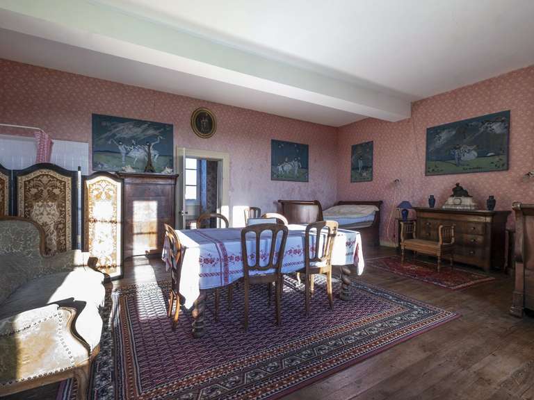 Maison Beauvoir-sur-Niort - 10 chambres - 625m²