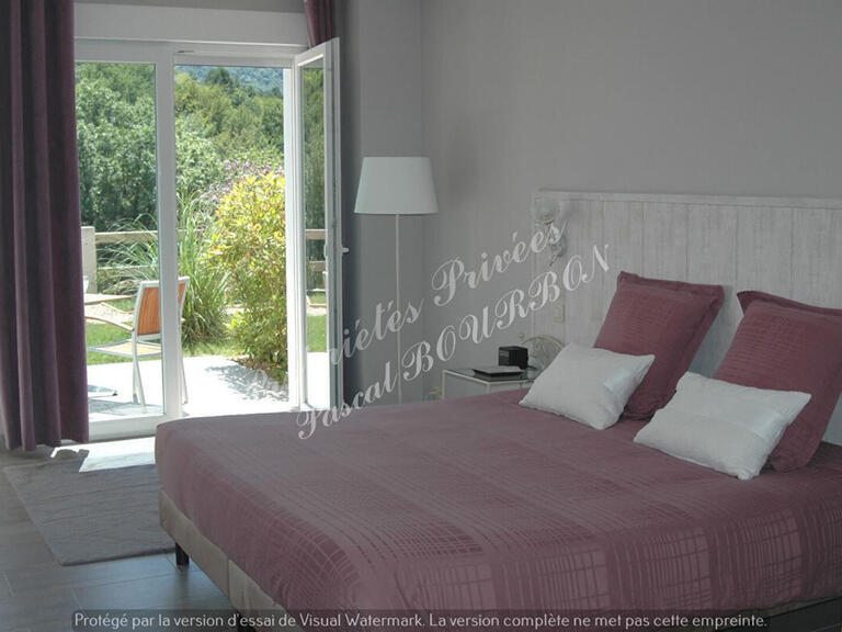 Sale Property Belcastel-et-Buc - 15 bedrooms