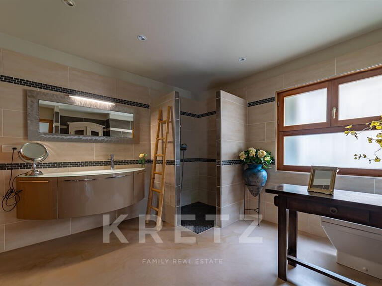 House Bellegarde - 3 bedrooms - 250m²