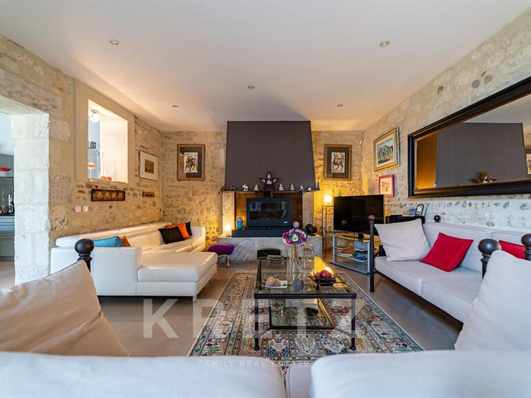 House Bellegarde - 3 bedrooms - 250m²