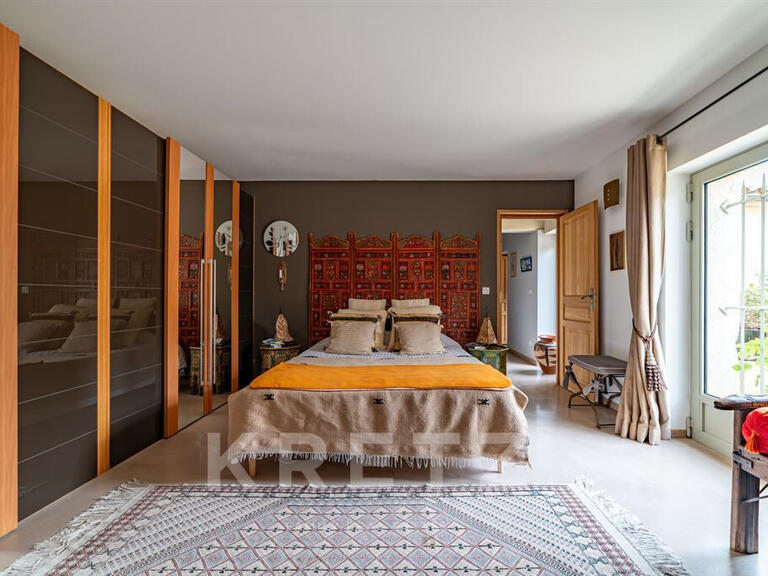 House Bellegarde - 3 bedrooms - 250m²